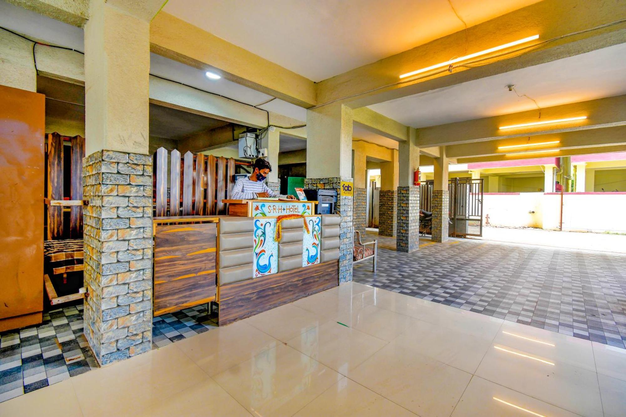 Fabexpress Srh - Nr Butterfly Park - Hinjawadi Hotel Ngoại thất bức ảnh